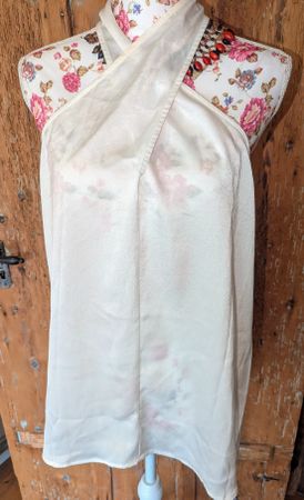 Sommerliches Neckholder Top, cremeweiss Grösse L, neuwertig!