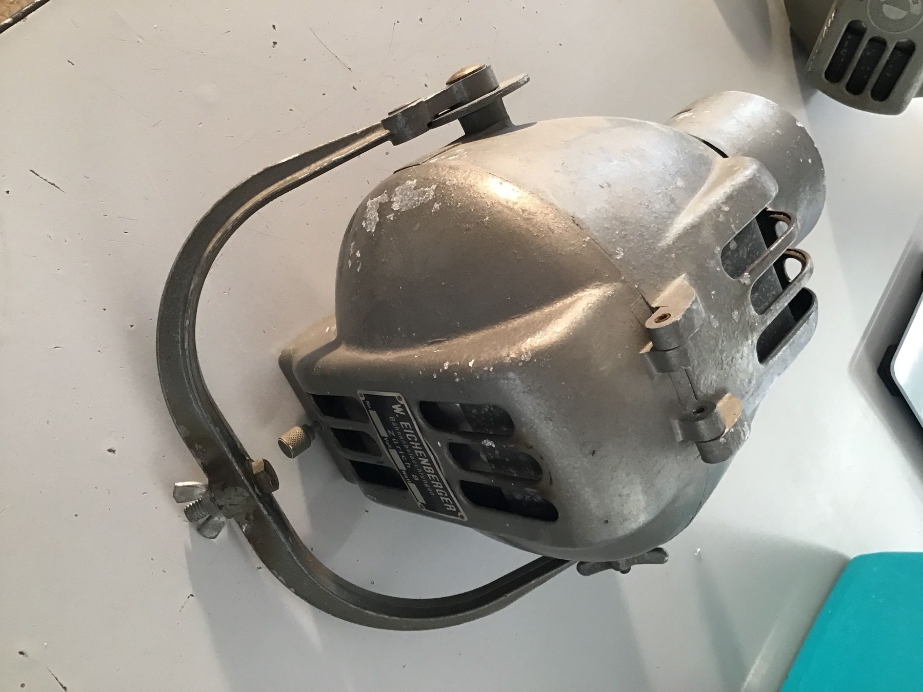 Lustres & lampes de plafonds: Strahler Strand Electric Vintage gebraucht – D'occasion à Dübendorf par sdbu-frappant 1