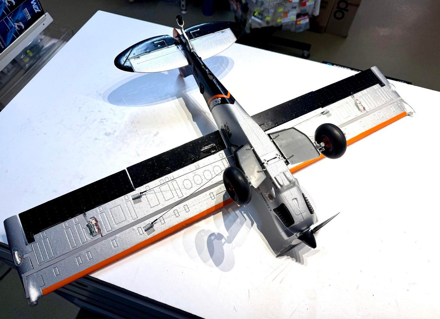 E-Flite Modellismo RC: Micro Scrappy 800mm BNF Basic with AS3X and SAFE Select – Usato da Lausanne venduto da Techobby 2
