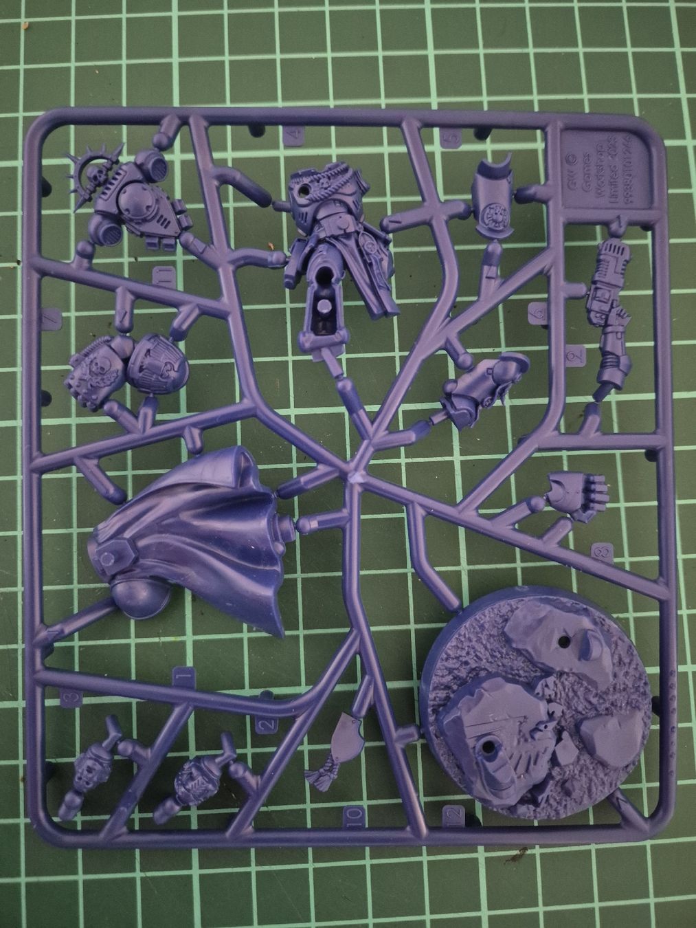 Kit di modellismo & Modellini statici: Warhammer 40k Primaris Captain – Nuovo (secondo la descrizione) da Zug venduto da toetoe79 2