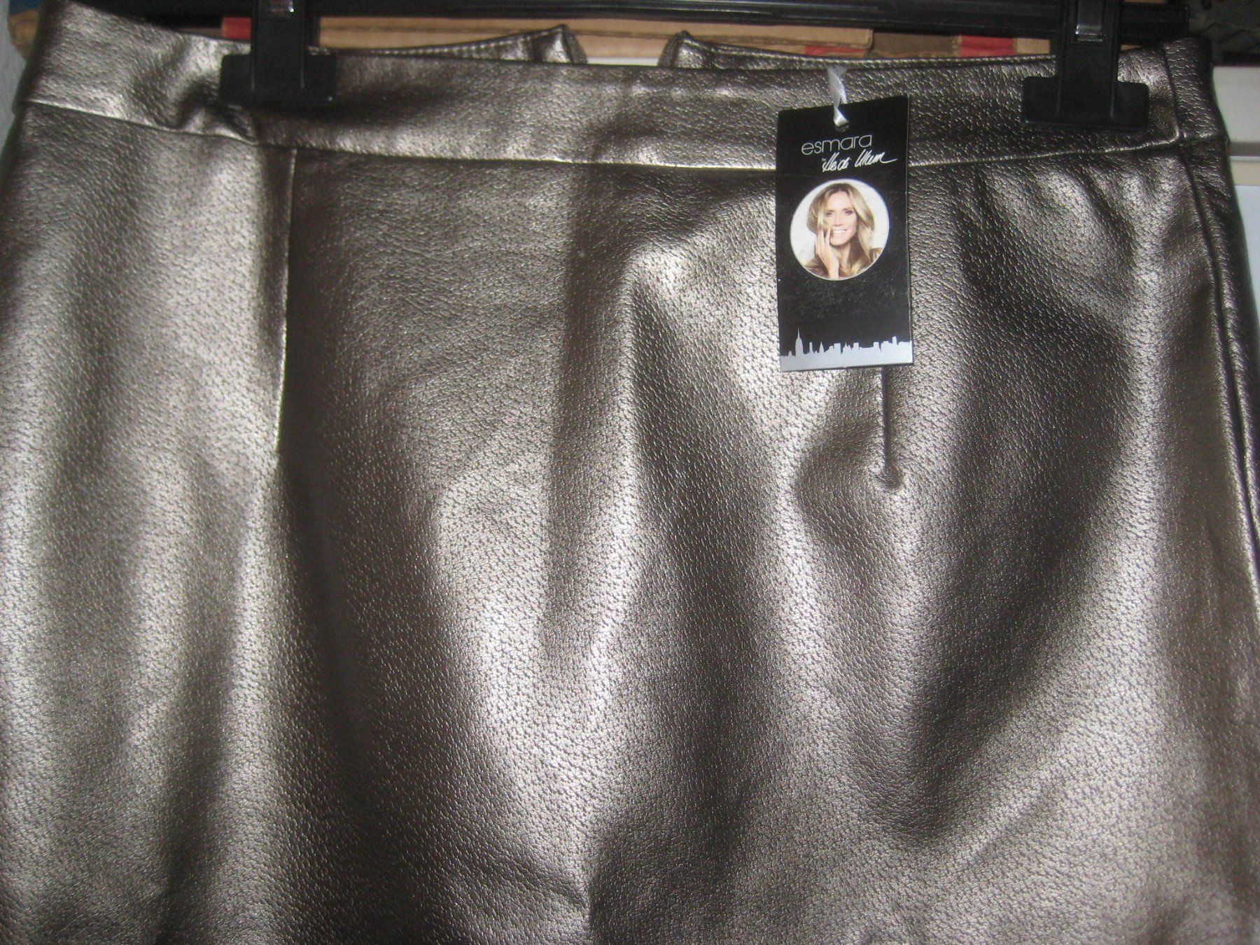 Jupes: DAMEN ROCK – Neuf (Voir description) à Uster par flocke1 1