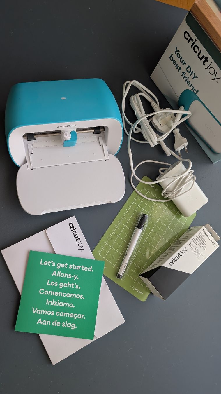 Cricut Drucker: Cricut Joy and iron on vinyl black – Gebraucht aus Zürich von bandi-m