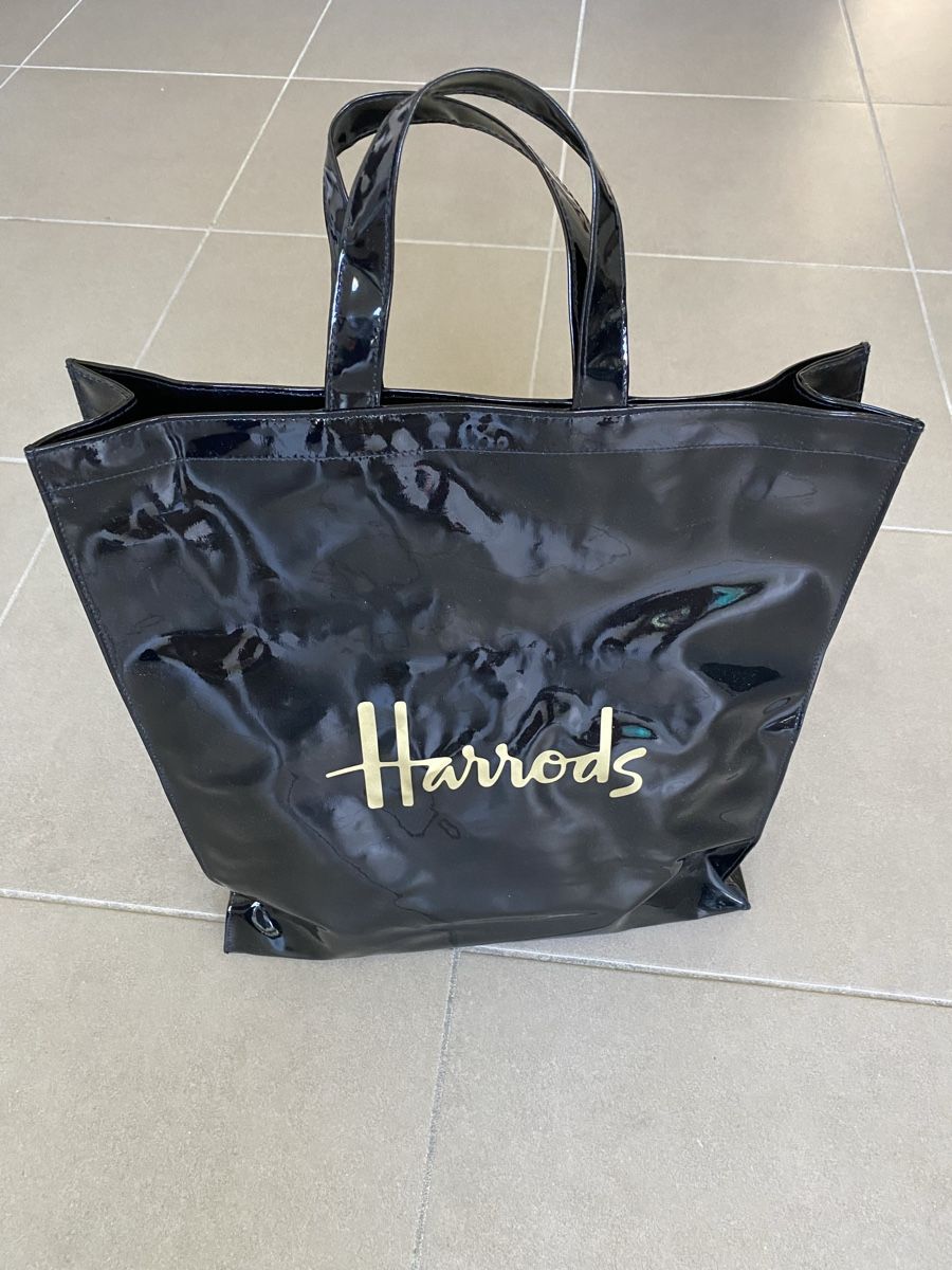 Harrods Taschen: Harrods - Sac verni noir chic – Neu (gemäss Beschreibung) aus Genève von TheMattiBoutique