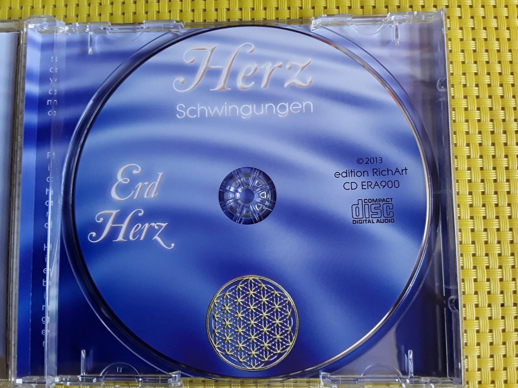 CD: CD - Herz Schwingungen  - Erd Herz – Nuovo e nell'imballaggio originale da Rebstein venduto da Buchsi03 2