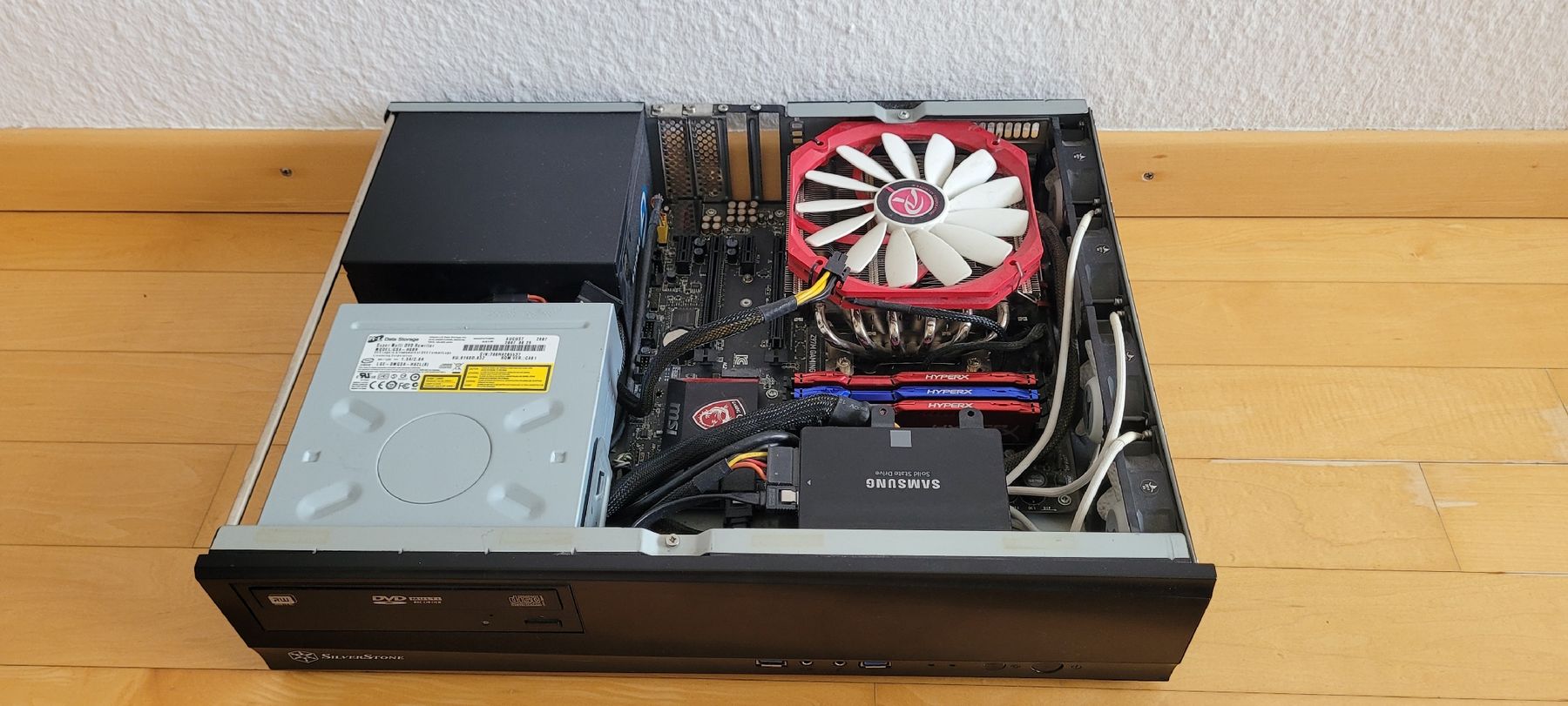 PCs: Kompaktes PC-Set + GRATIS ZÜBEHOR – D'occasion à Baden par PPWB 1