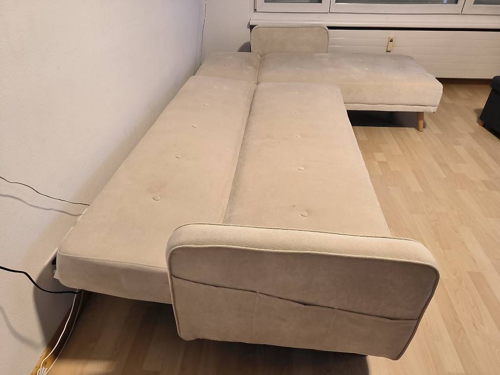 Divani: Ecksofa mit Schlaffunktion  275x150 cm – Usato da Kreuzlingen venduto da JuanDP 1