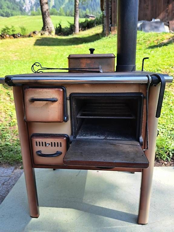 Cucine: Cuisinière à bois – Usato da Orsières venduto da ver_bpb8 1
