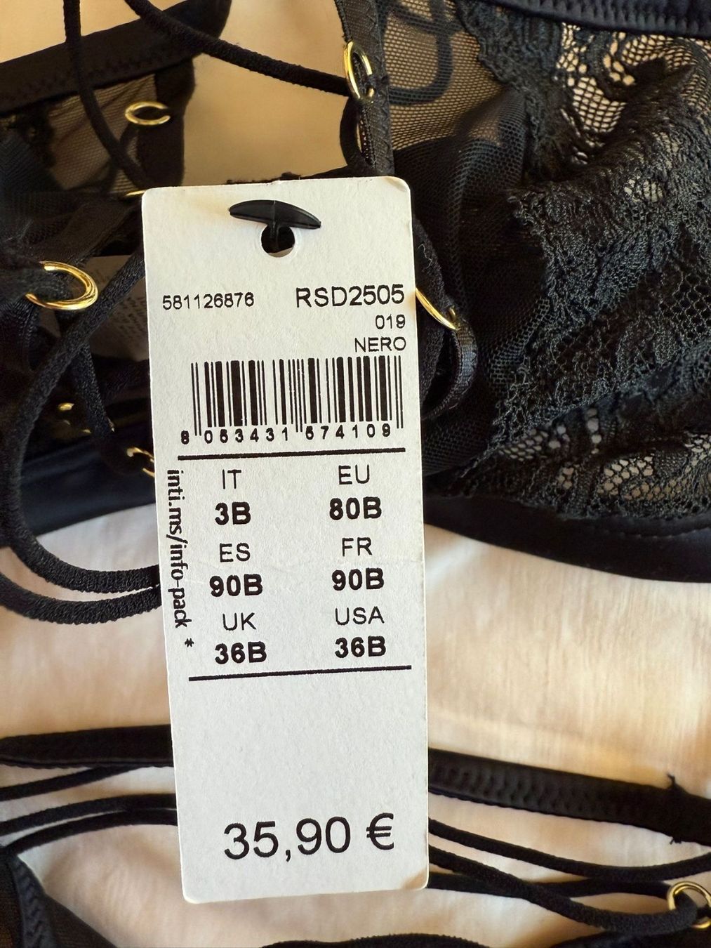 Intimissimi Altra biancheria intima: Intimissimi Bra size 3B New with Tag – Nuovo e nell'imballaggio originale da Muzzano venduto da Sidney_3 3