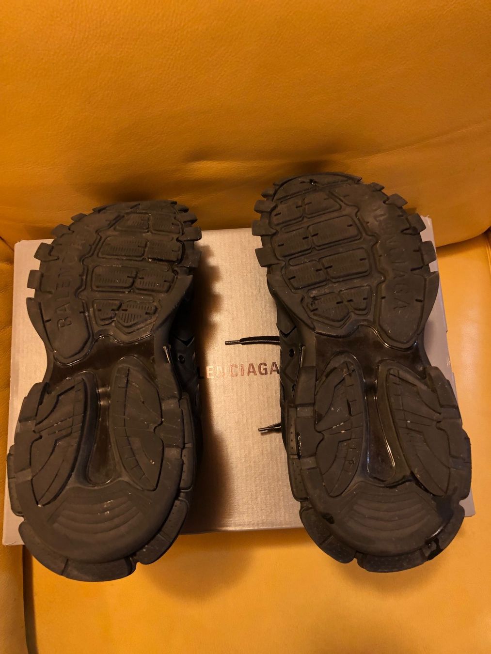 Balenciaga Scarpe da uomo: Balenciaga Track Noir – Nuovo (secondo la descrizione) da Réchy venduto da santiwwrld_514 6