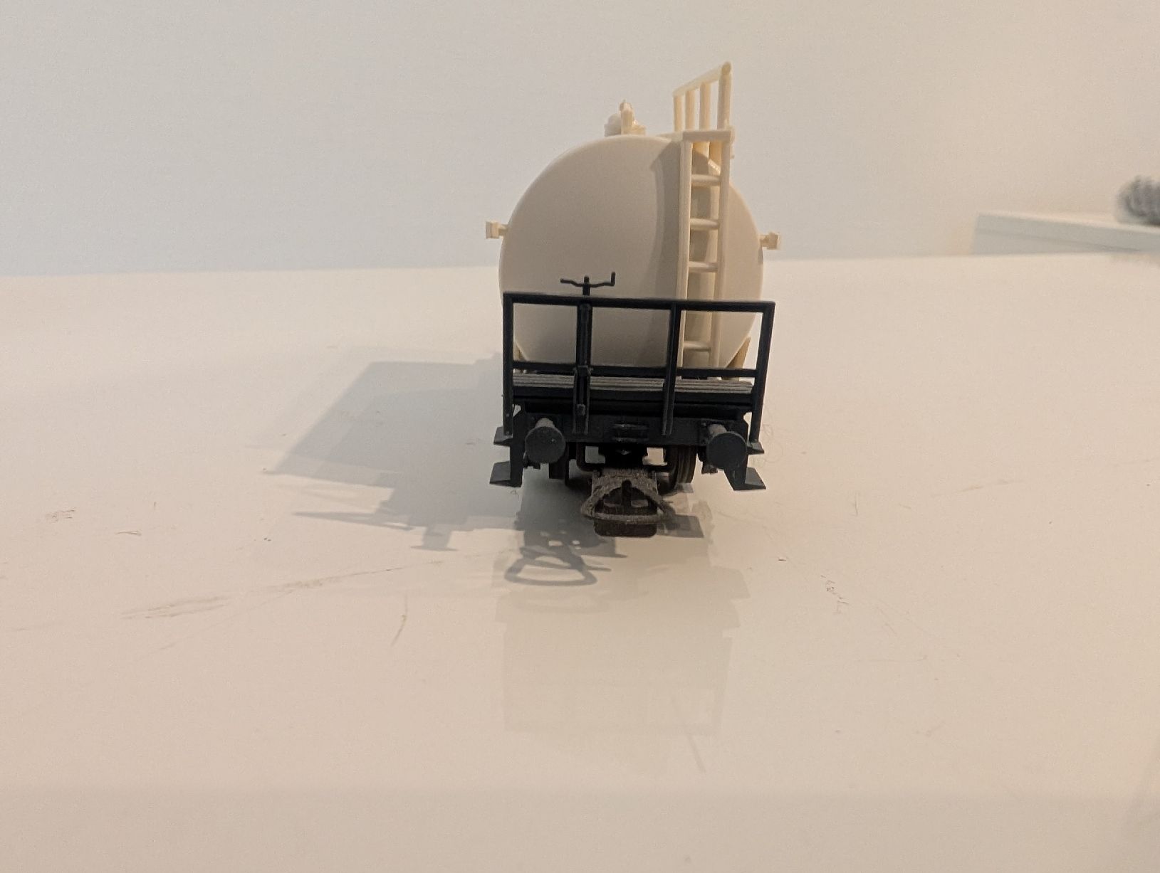 Piko Modelleisenbahnen: PIKO SBB Kesselwagen "Nada" H0 DC – Gebraucht aus Stein/AG von sborn 2