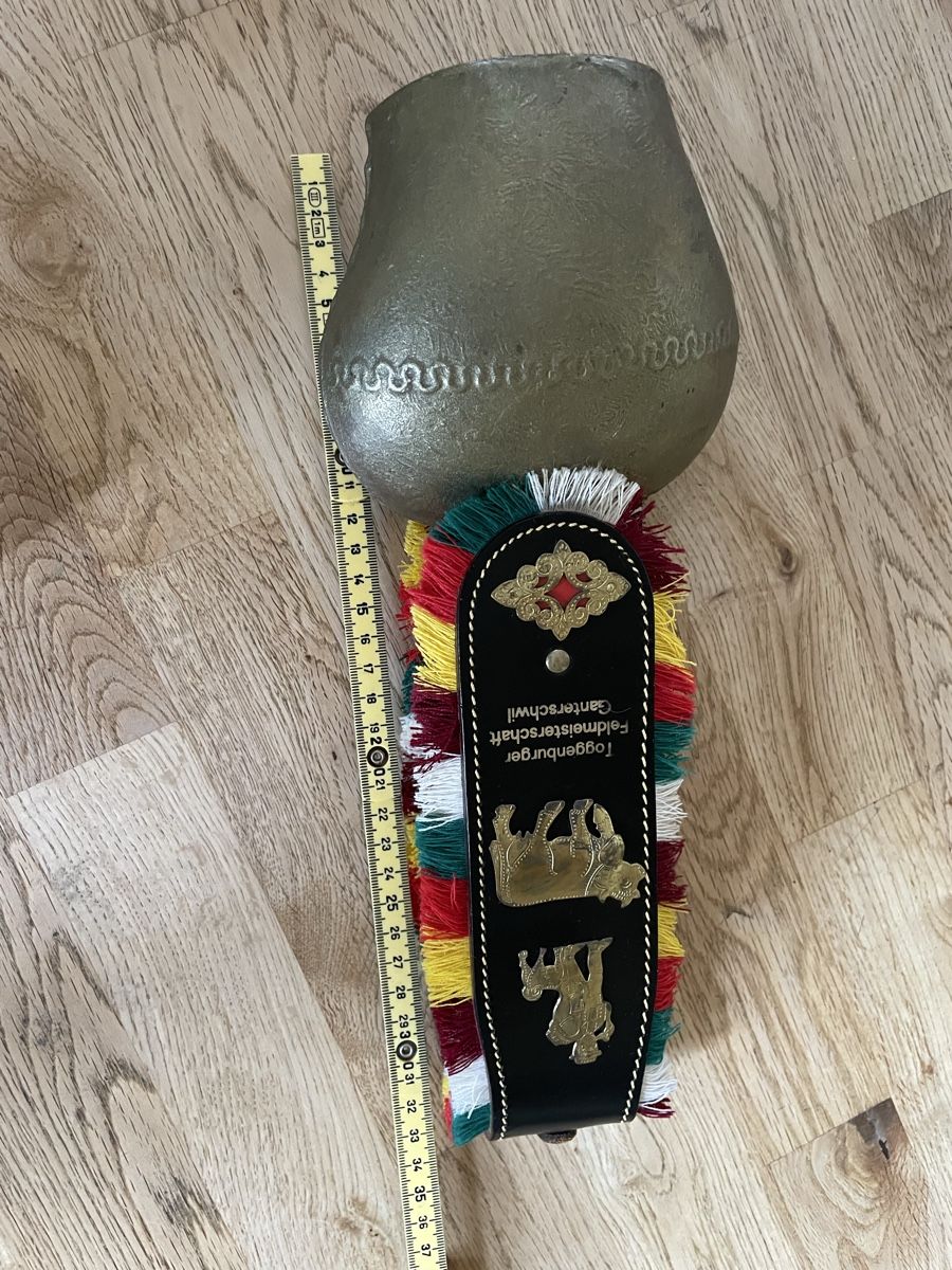 Campanacci mucche: Schöne Glocke mit Band – Usato da Flawil venduto da Naphtali 5