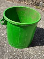 Grosser Kunststoff Eimer grün gebraucht mit Deckel