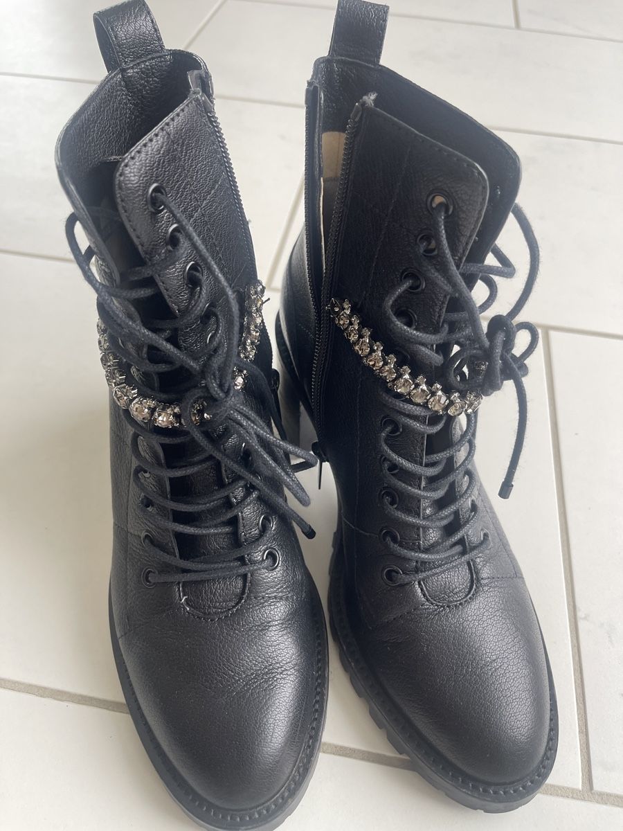Jimmy Choo Scarpe da donna: Jimmy Choo Stiefeletten Gr. 39 – Usato da Küsnacht ZH venduto da divarocci 1