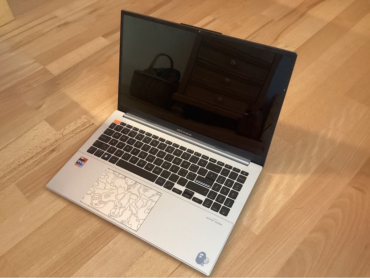 Asus Notebooks: Asus Vivobook S15 OLED BAPE Edition – Gebraucht aus Zürich von Schnindus 1