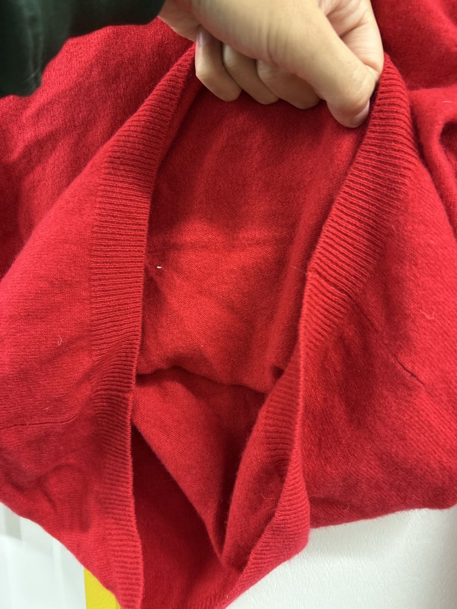 Pulls & Sweat-shirts: Kaschmir Pullover rot – D'occasion à Bern par floorball_zoro 2