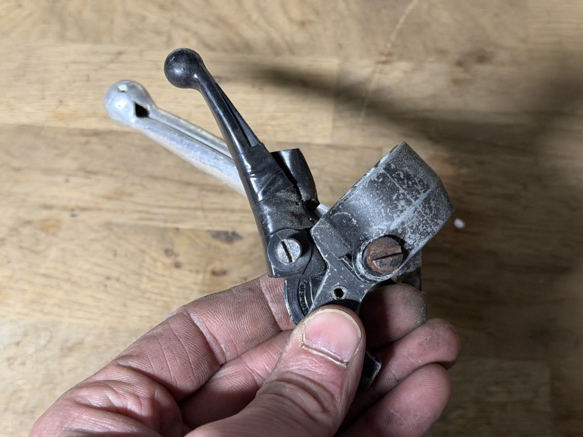 Magura Parti ricambio per ciclomotori: Bremsgriff / Starterhebel Magura original – Usato da Bolken venduto da si.x.las 6