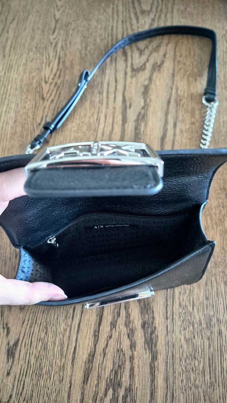 Armani Borse da donna: Armani Exchange MESSENGER BAG – Nuovo (secondo la descrizione) da Rotkreuz venduto da moehny 1