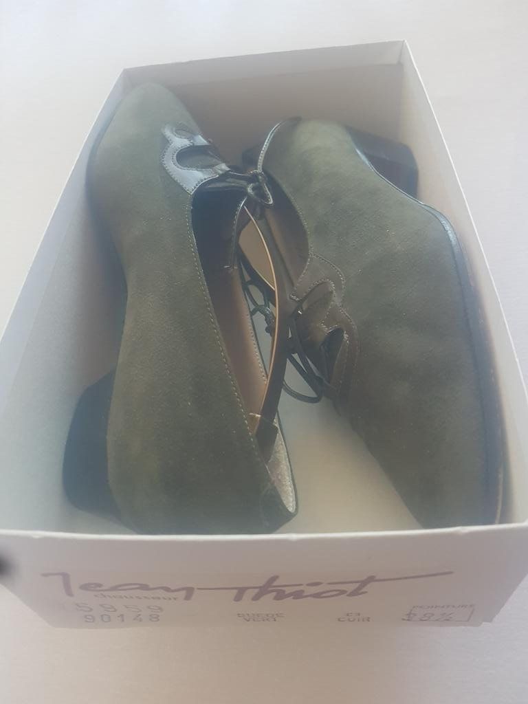 Scarpe da donna: Elégantes chaussures de dame – Usato da Courtepin venduto da mara_1808 6