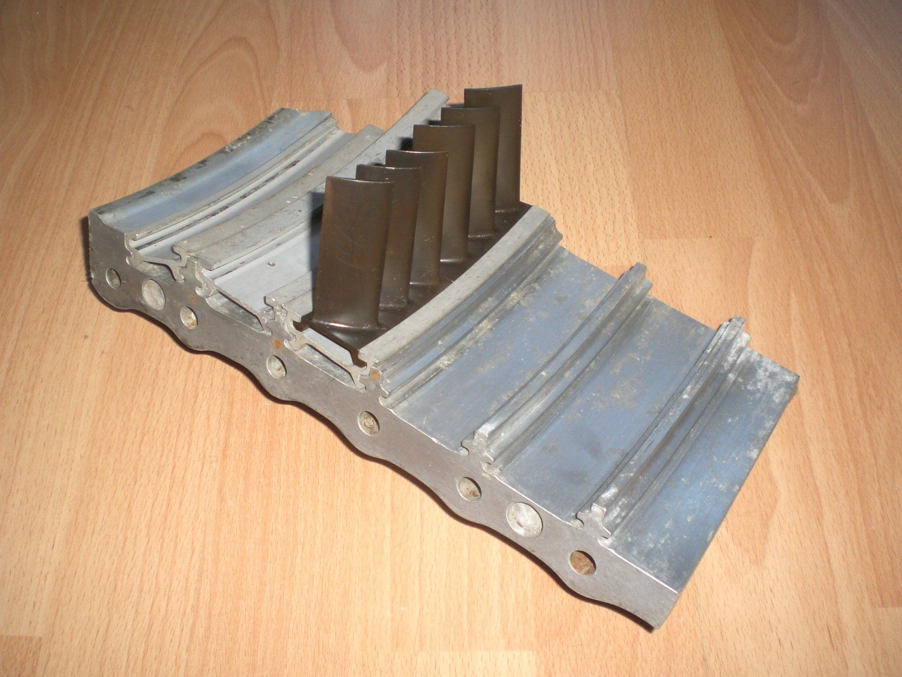 Misurare: Schnittmodell Verdichtergehäuse Rolls-Royce Avon – Usato da Grellingen venduto da Neuron67