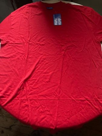 Rotes T-Shirt, Neu mit Etikett, Grösse XL, Baumwolle Top!