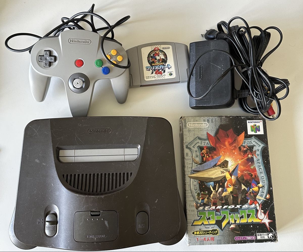 Nintendo Console: Nintendo 64 Konsole inkl. Controller und 2 Spielen! – Usato da Oberengstringen venduto da sasej