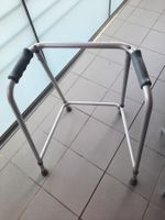 Gehhilfe Aluminium stabil verstellbar guter Zustand