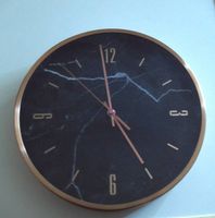 Horloge murale moderne neuve