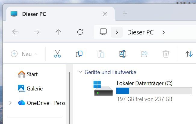 Microsoft Notebook: Microsoft Surface Laptop – 13.5" / Intel i5 / 8GB RAM / 256 – Usato da Ostermundigen venduto da Roendi 4