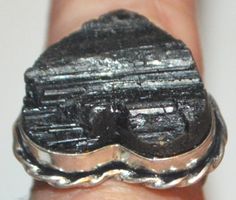 Ring L-6952 – Schwarzer Turmalin Herz Verstellbar
