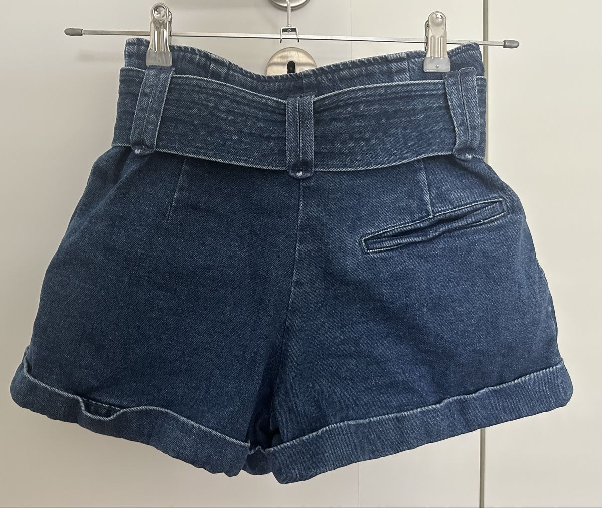 Sezane Pantaloni: Short Rome Sézane  – Usato da Genève venduto da AuTuMnLoveR 1