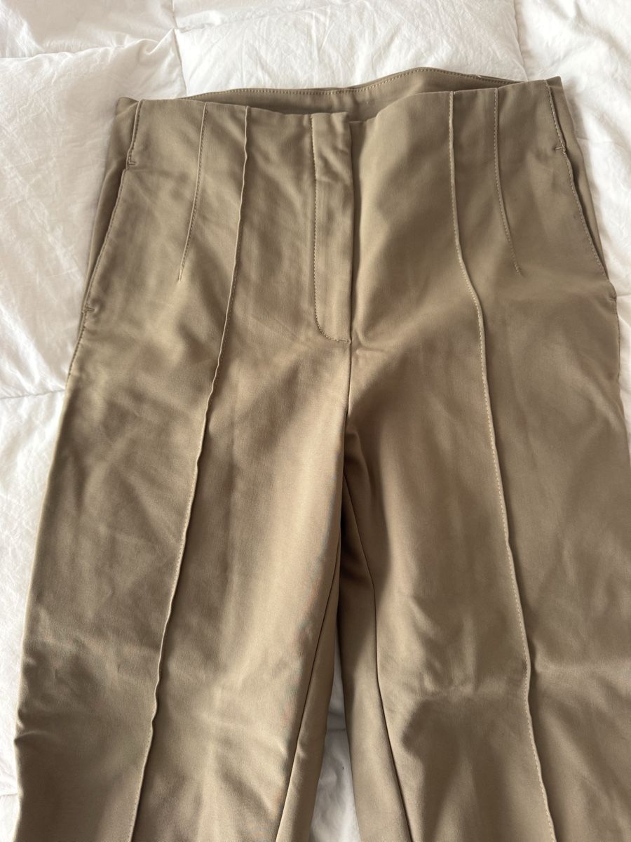 Massimo Dutti Pantaloni: Pantalon élégant Massimo Dutti beige clair taille 40 leger – Usato da Genève venduto da lejardindesvetements 1