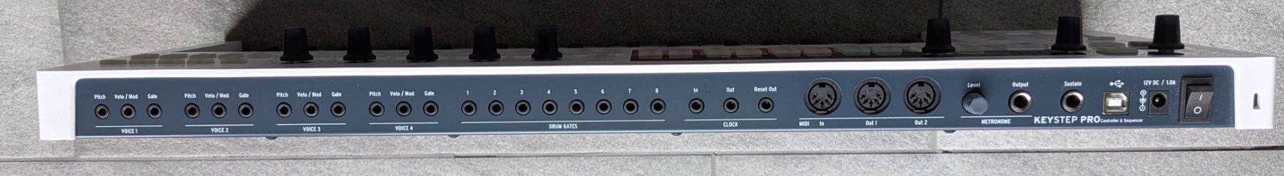 Arturia Strumenti musicali: Arturia KeyStep Pro Ctrl Keyboard/Sequencer, OVP, Neuwertig – Usato da Pfäffikon ZH venduto da gr2.zo 4