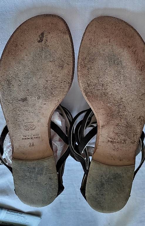 Scarpe da donna: NAVYBOOT Leder-Sandalen  38 – Usato da Zizers venduto da Roosi1 4