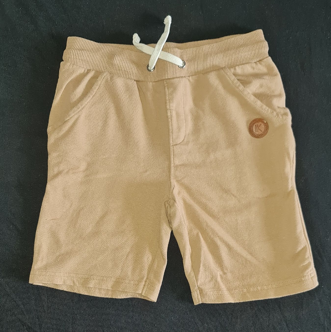 Pantaloni: Kurze Sweater Shorts, beige – Nuovo (secondo la descrizione) da Lengnau BE venduto da Spahrtakus