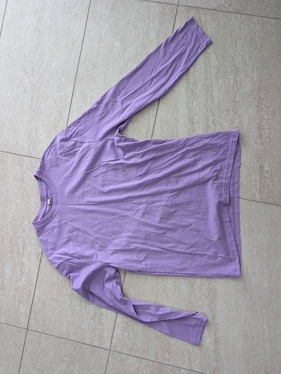 Kleiderpakete: Kleidung L (44/46) – Neu und originalverpackt aus Lostorf von HappyFlohmarkt