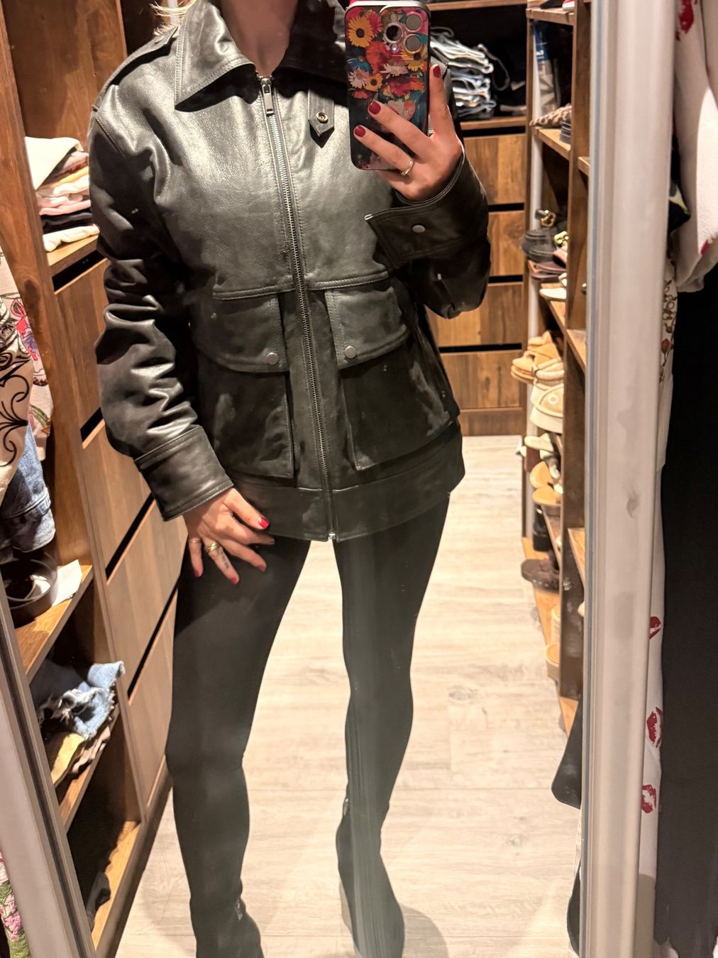 H&M Giacche: Echtes Leder oversized Jacke , Grösse xs – Usato da Pratteln venduto da Samantha... 7
