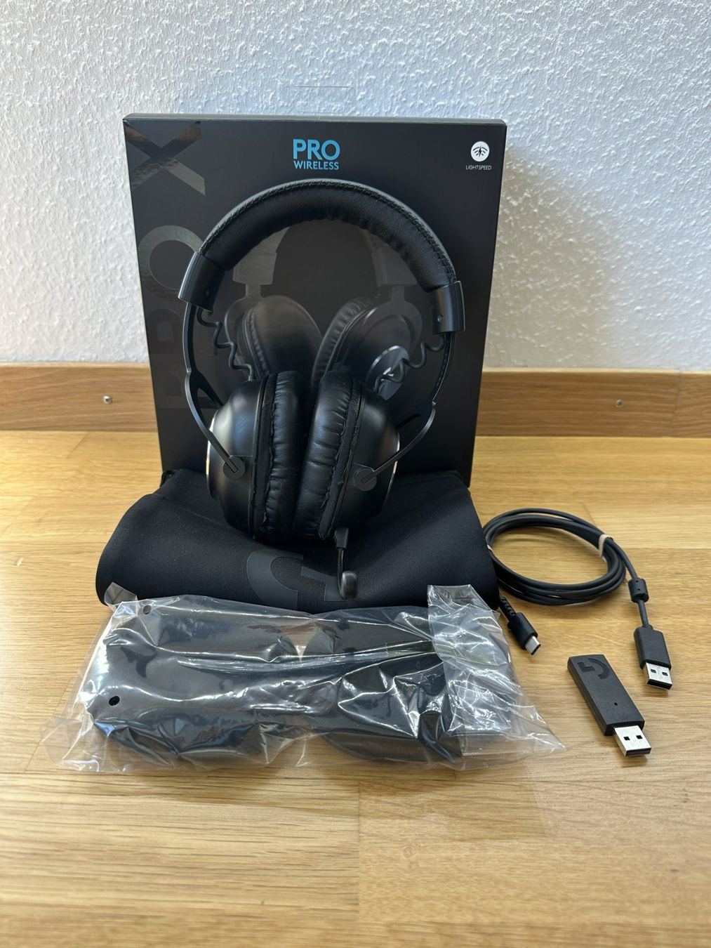 Logitech Casques audio: Logitech G PRO X Wireless Lightspeed Gaming-Headset – D'occasion à Basel par Dudu00