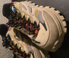 Sneakers multi-colored beige design used condition