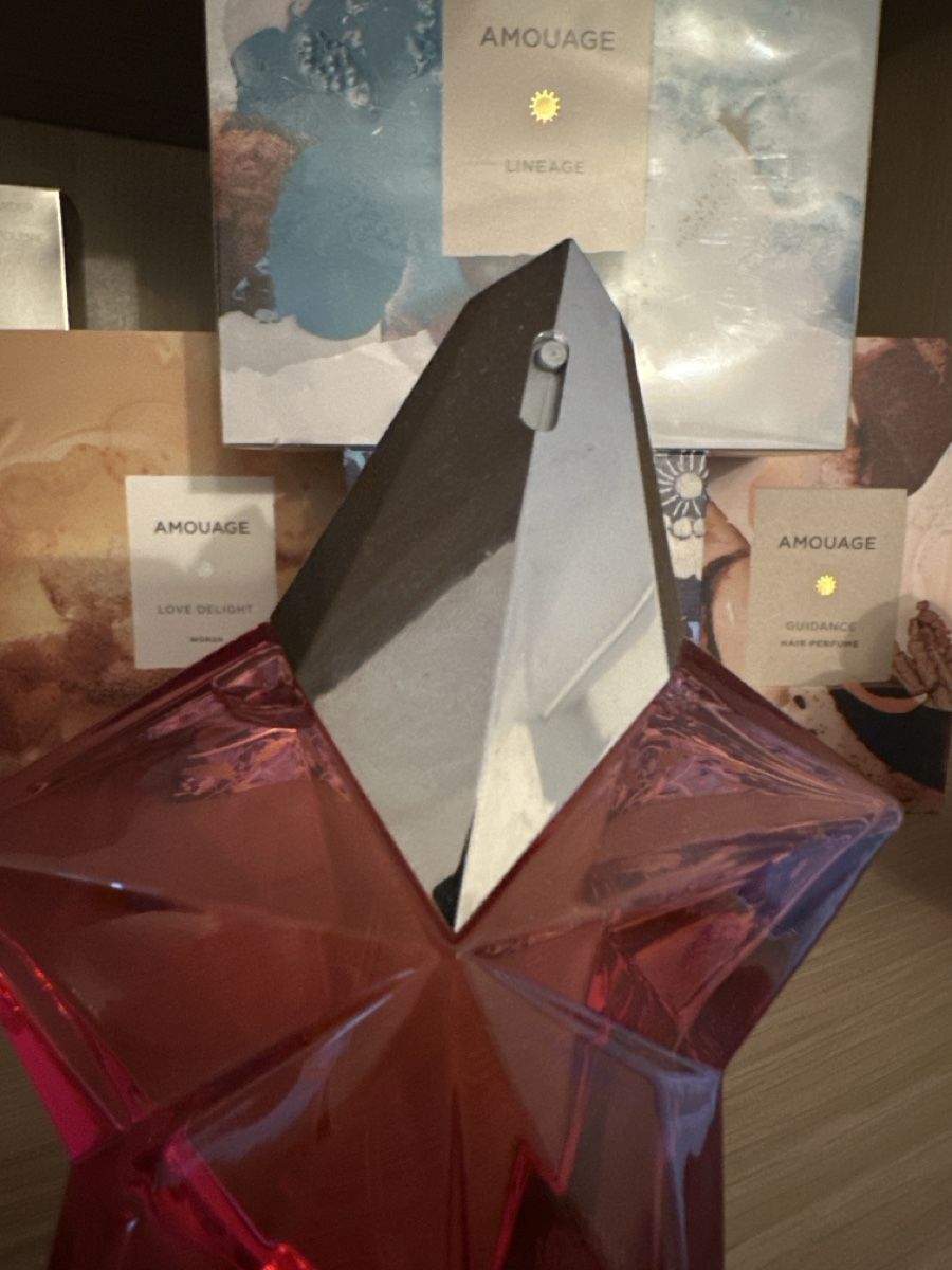 Mugler Profumi & Eau de Toilette: Angel nova Mugler  – Nuovo (secondo la descrizione) da Taverne venduto da ema_q5pb 2