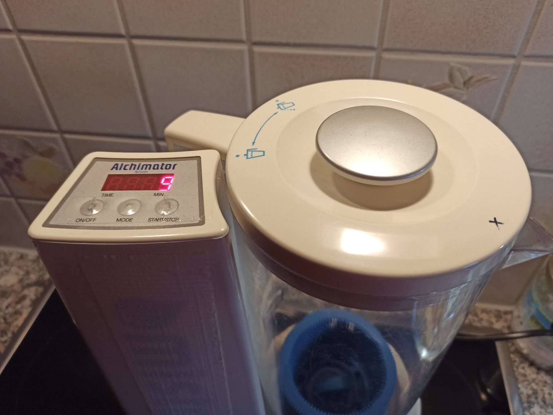 Elettrodomestici da cucina: Wasserverwirbelung alchimator mit Mineralring – Usato da SCHAAN venduto da myware 4