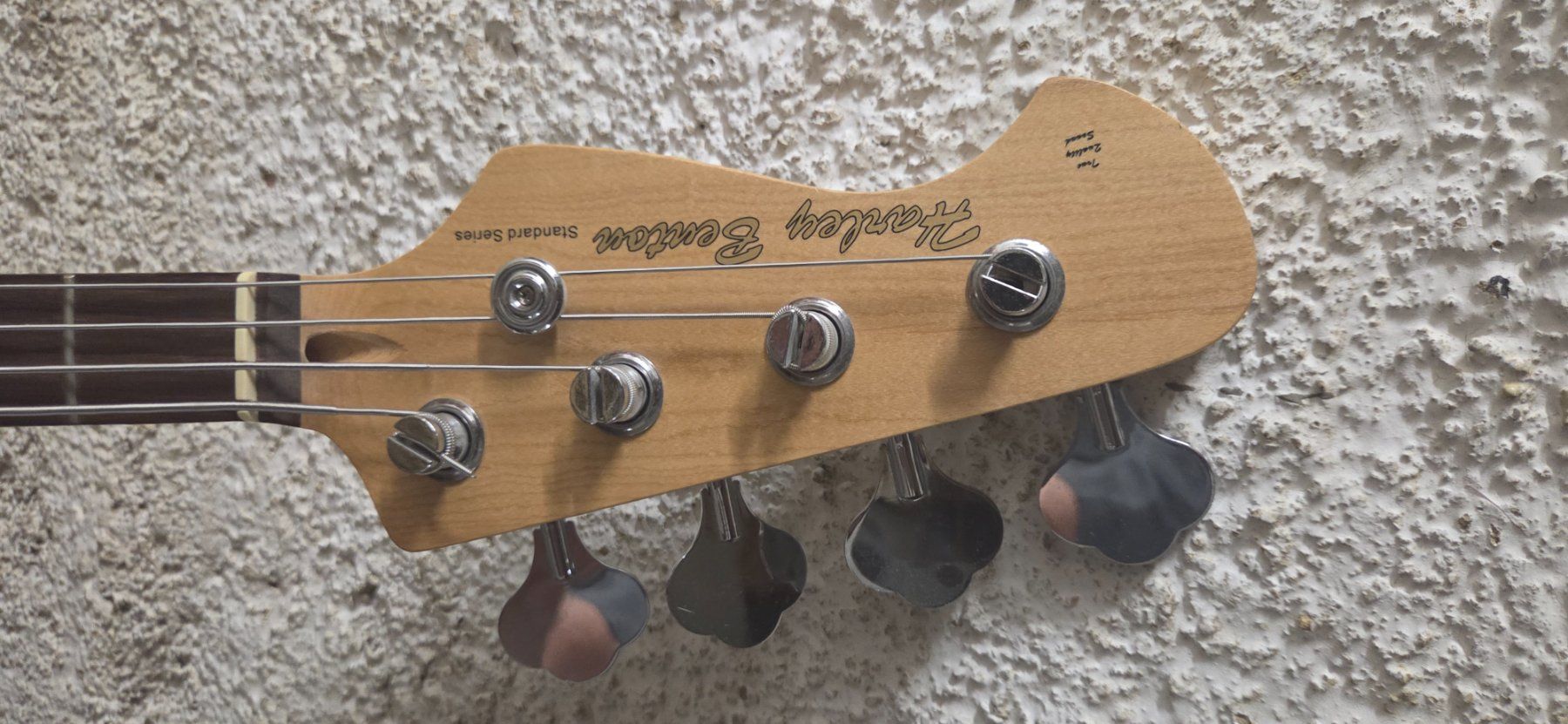 Strumenti musicali: Left handed bass guitar – Usato da Allschwil venduto da bobknarr 2