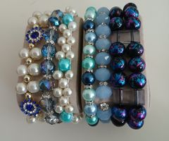 6 Armbänder Handarbeit