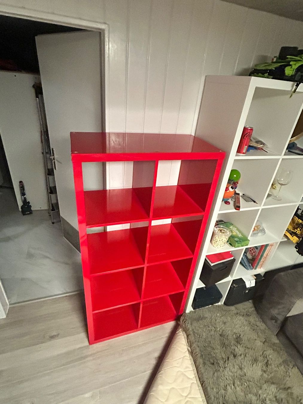 Ikea Scaffali: IKEA Kallax rouge vernis édition spéciale – Usato da Develier venduto da alex_caillet 1