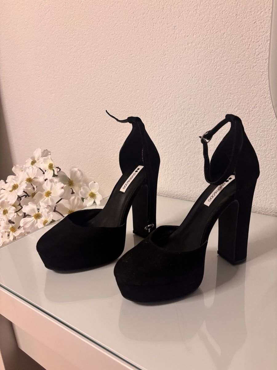 Scarpe da donna: High Heels schwarz mit Plateau – Nuovo (secondo la descrizione) da Hunzenschwil venduto da sofiasm3 1