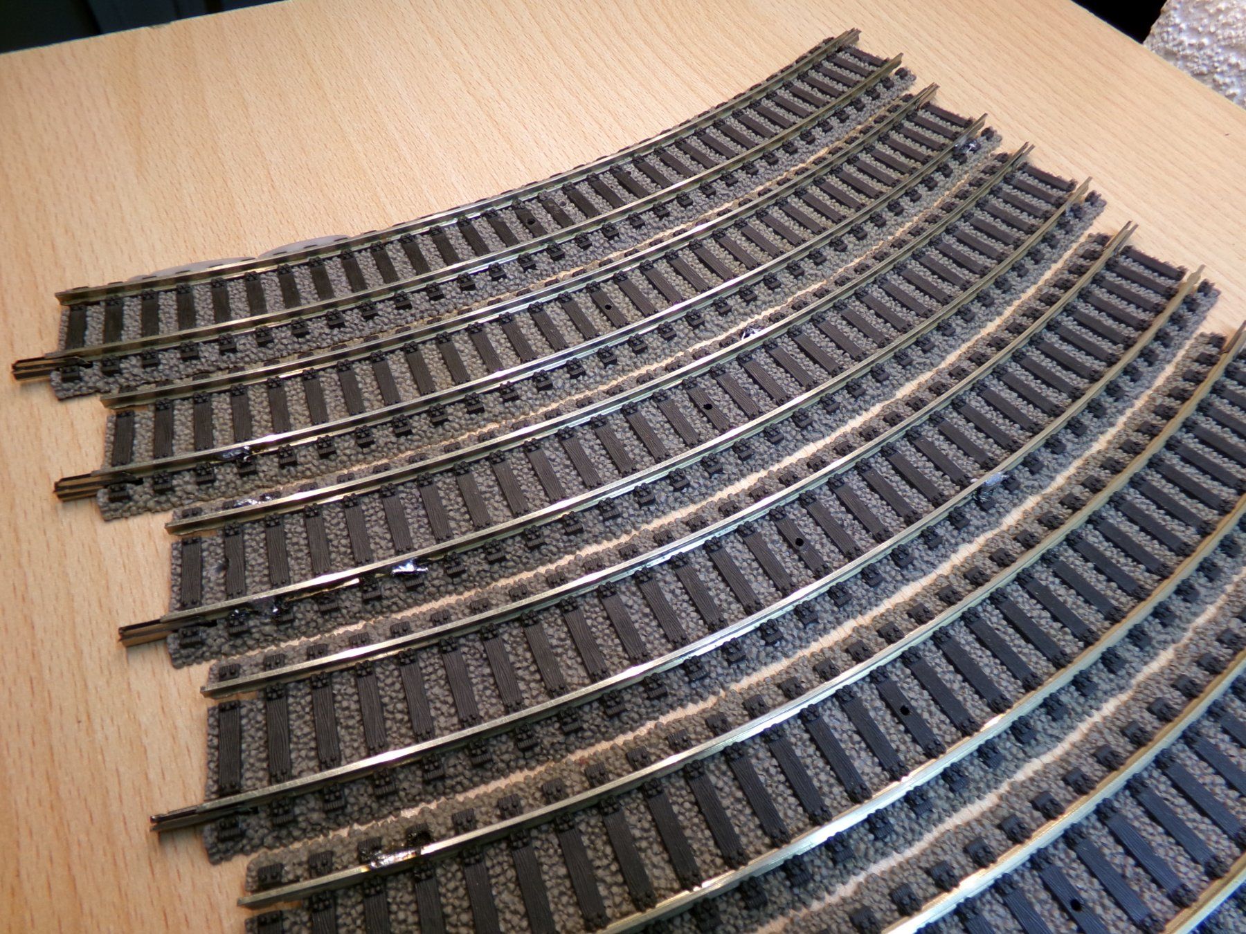 Fleischmann Modelleisenbahnen: Fleischmann H0 Profigleis 8x6120 mit Lötspuren – Gebraucht aus Hombrechtikon von Se9 2