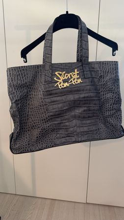 Handtasche Secret Pon-Pon Kroko-Optik grau guter Zustand