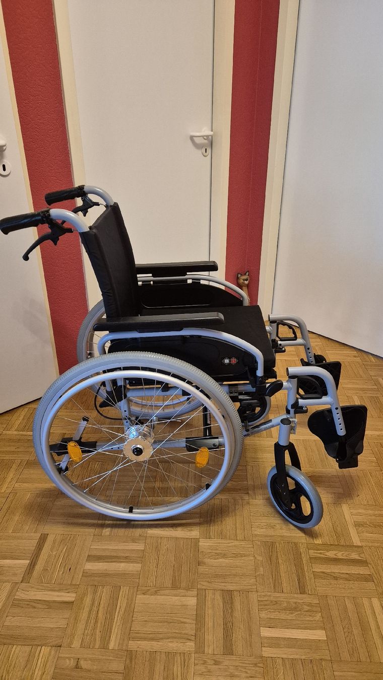 Sedie a rotelle: Fauteuil roulant B+B Pyro Start Plus - Comme neuf – Usato da bernex venduto da evagabor 1