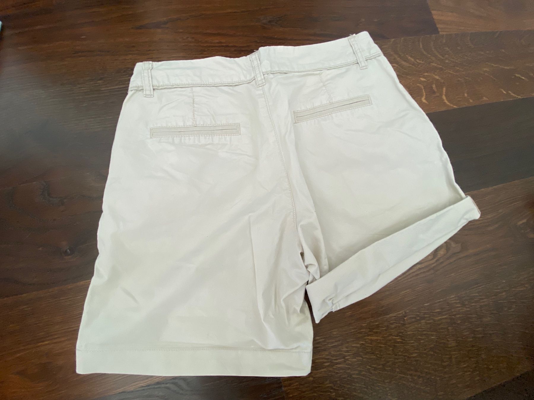 Pantaloni: Short beige, taille 34 – Usato da Versoix venduto da coul-raoul 1