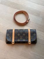 Pochette Louis Vuitton Monogram