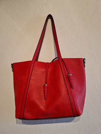 Rote Handtasche mit Pochette, selten getragen, top Zustand
